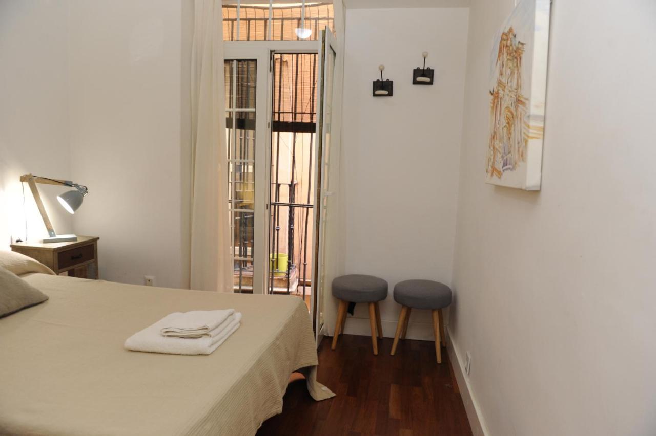 Apartamento Vacacional Santa Cruz Seville Ngoại thất bức ảnh
